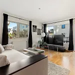 Modern And Stylish In Leilighet Oslo